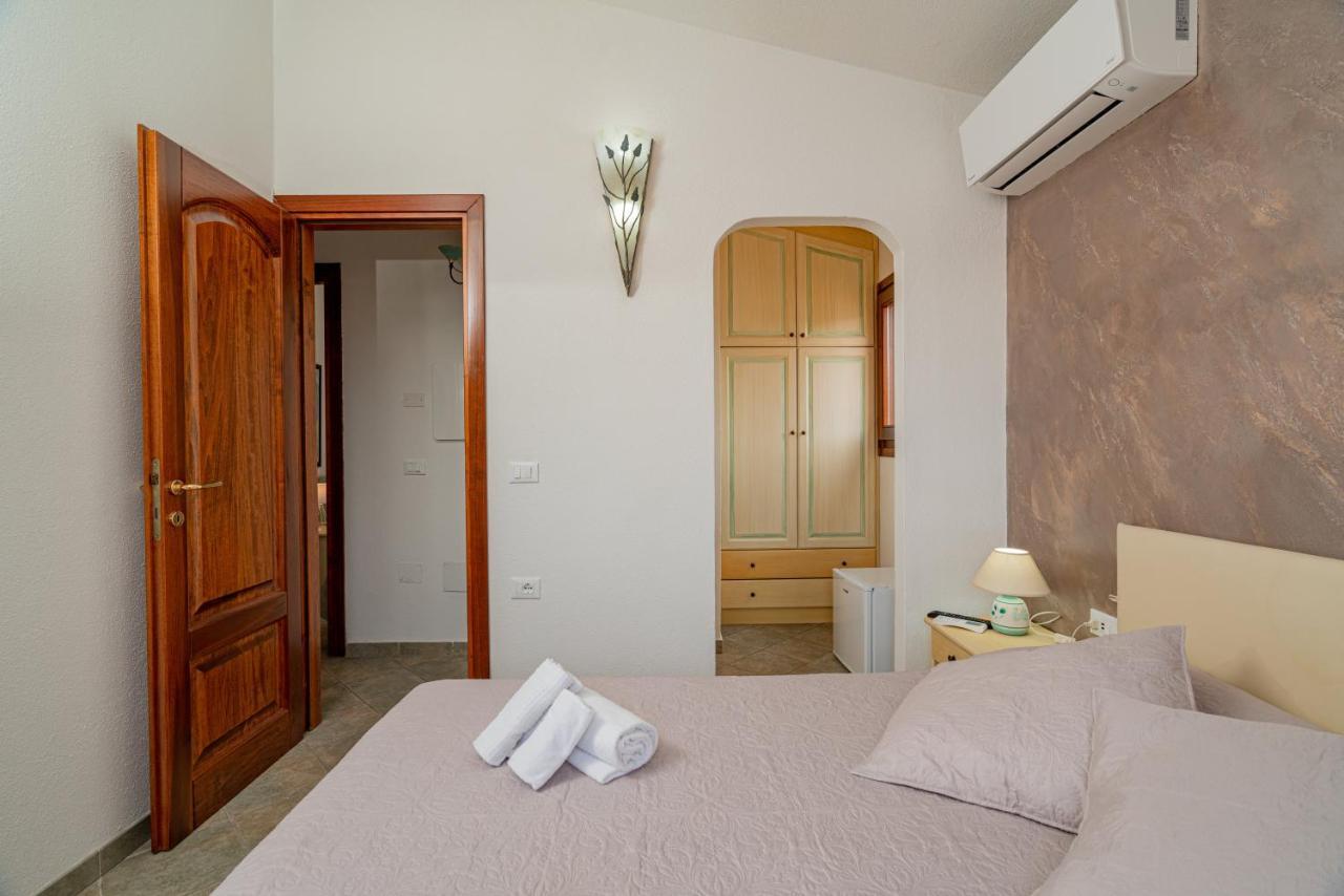 Rooms Tavolara 산테오도로 외부 사진