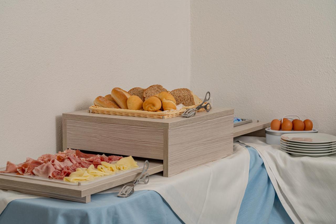 Rooms Tavolara 산테오도로 외부 사진